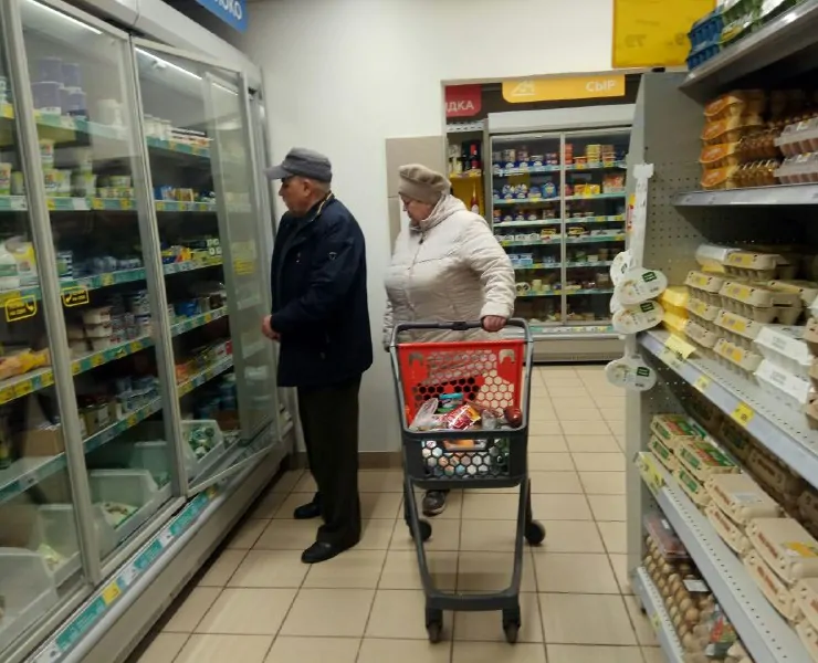 с тележкой