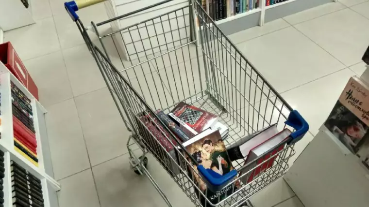 книги-в-тележке