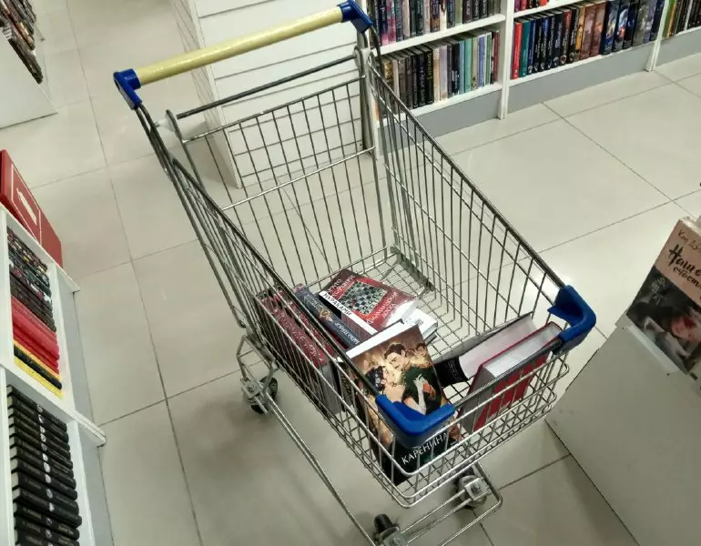 книги-в-тележке